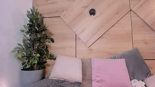 Natasha Smith09 online show from 12-29-24, 02:52