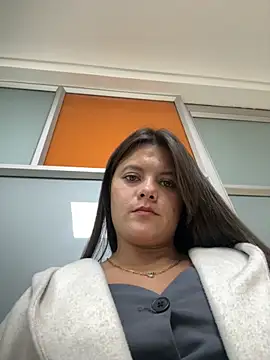 Snapshot of Victoriabecker chatting on 11-12-25, 10:30 Victoriabecker online show from 11-12-25, 10:30