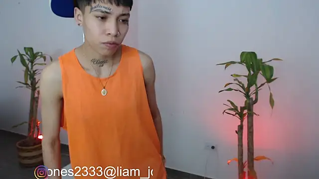 Jonesliam23 online show from 12-13-24, 07:21