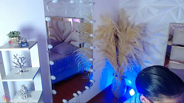 Jonesliam23 online show from 02-17-26, 07:09