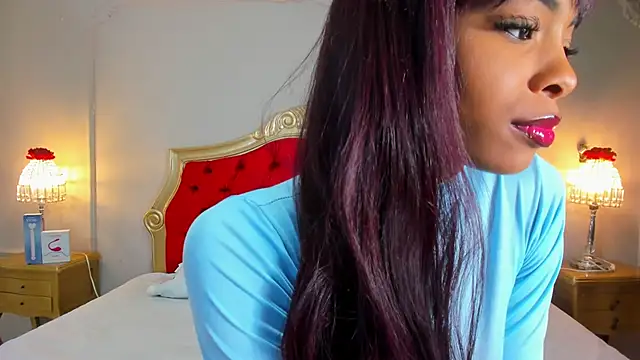 Snapshot of adaraSmiith chatting on 02-14-25, 12:47 adaraSmiith online show from 02-14-25, 12:47