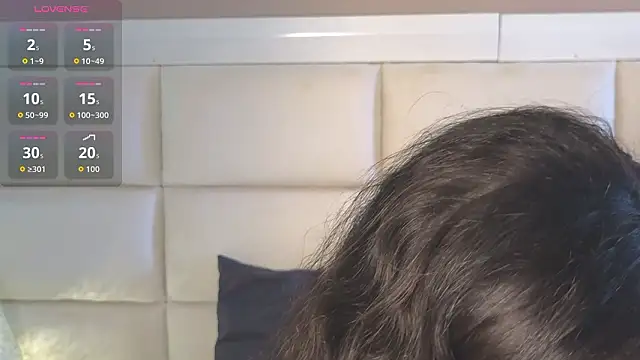 Snapshot of adaraSmiith chatting on 03-11-26, 09:21 adaraSmiith online show from 03-11-26, 09:21