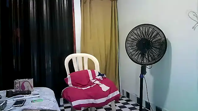 kimmiemm online show from 12-25-24, 04:33