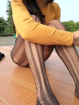 Snapshot of Linda_2k chatting on 12-25-24, 08:18 Linda 2k online show from 12-25-24, 08:18