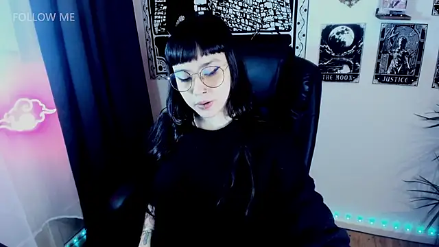Demongirl6666 online show from 12-19-25, 09:11