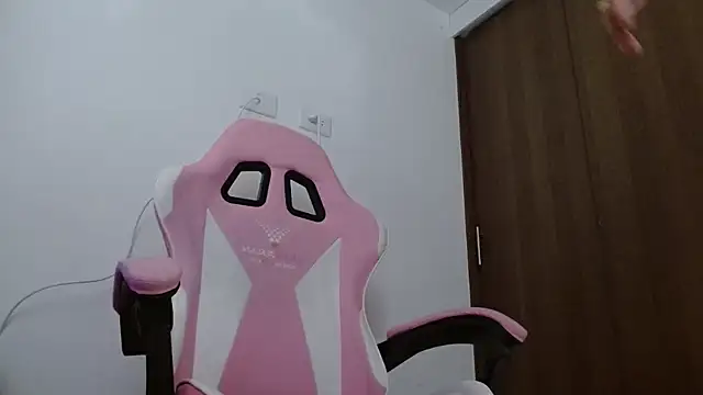 keilafranco online show from 10-21-25, 05:46