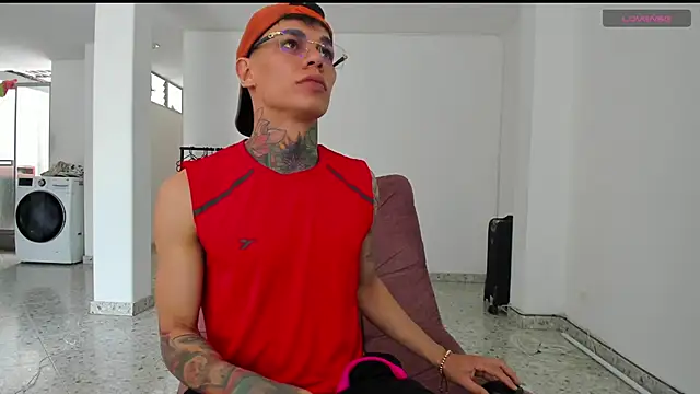 Jordyrodriiguez online show from 01-31-25, 05:21