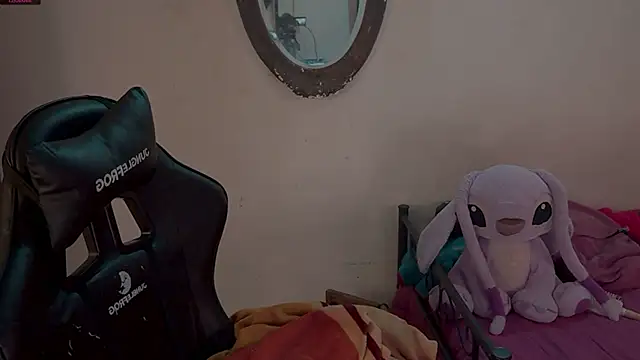 Snapshot of xofix chatting on 12-20-24, 01:47 xofix online show from 12-20-24, 01:47