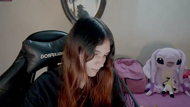 Snapshot of xofix chatting on 03-19-25, 12:04 xofix online show from 03-19-25, 12:04