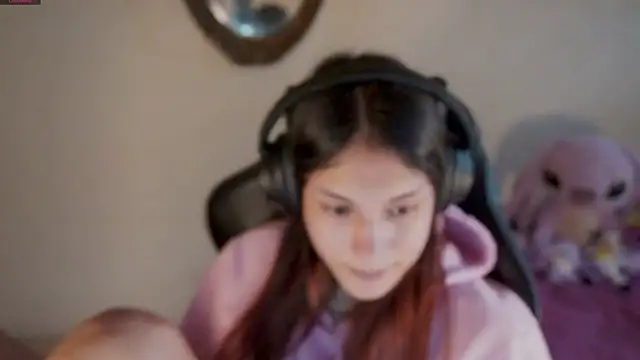 Snapshot of xofix chatting on 03-20-25, 08:19 xofix online show from 03-20-25, 08:19