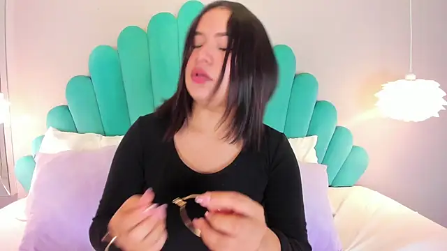 HannaKarson online show from 02-18-25, 11:33