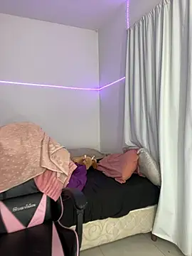 Lolykush online show from 02-18-25, 06:26
