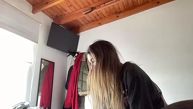 Lolykush online show from 10-04-25, 05:22