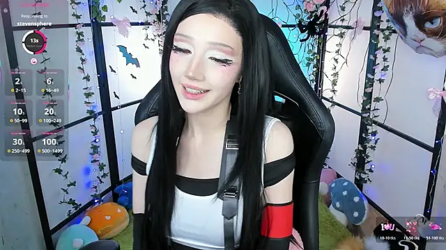 LilithLin online show from 10-25-25, 12:18