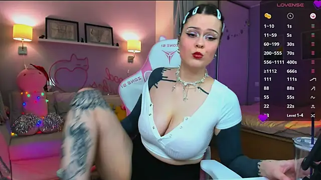 lisa moonlight online show from 12-16-24, 12:27