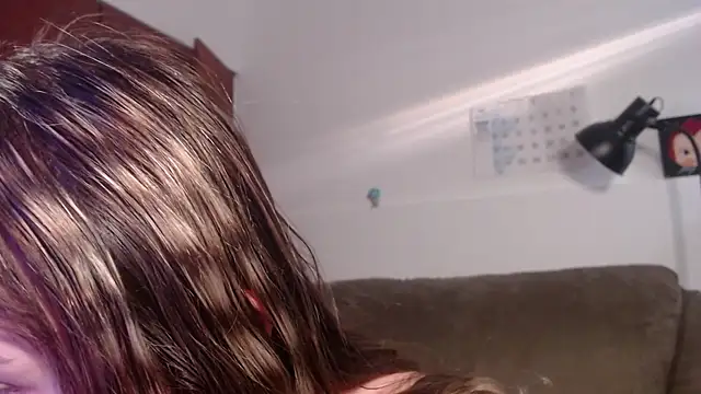 NEXT DOOR GIRL  online show from 11-05-25, 09:59