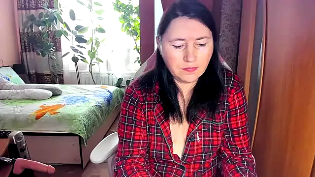 Snapshot of Tatyana51 chatting on 02-16-26, 05:03 Tatyana51 online show from 02-16-26, 05:03