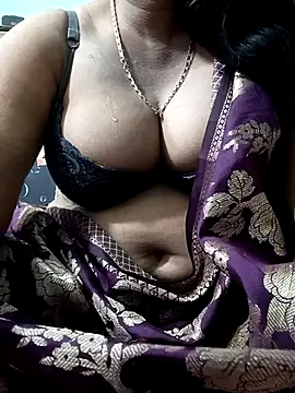 Snapshot of Savita_bhabhii chatting on 02-05-26, 05:39 Savita bhabhii online show from 02-05-26, 05:39