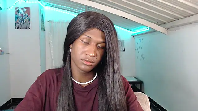 Snapshot of Angell_Dustt_ chatting on 01-21-25, 03:37 Angell Dustt online show from 01-21-25, 03:37