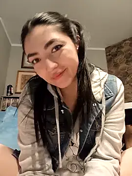 ThailyCherry online show from 11-25-25, 09:04