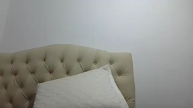 Snapshot of Himoreno25 chatting on 11-05-25, 03:06 Himoreno25 online show from 11-05-25, 03:06