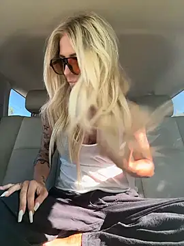 Snapshot of blondiluvsanal chatting on 11-07-25, 07:03 blondiluvsanal online show from 11-07-25, 07:03