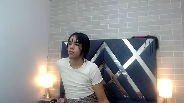 AndreaGil  online show from 02-05-25, 12:27