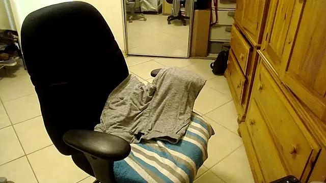 joeydee1 online show from 02-16-25, 03:59