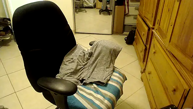 joeydee1 online show from 02-16-25, 07:05