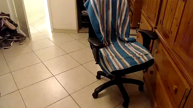 joeydee1 online show from 03-08-25, 07:31