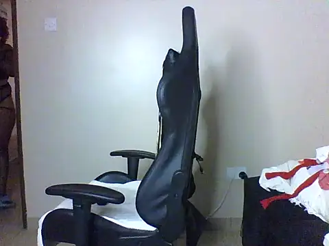 Candii wet  online show from 10-24-25, 10:00