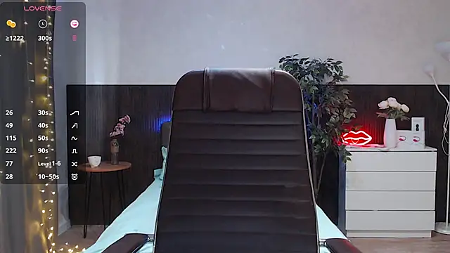 Cutie Annie online show from 03-05-25, 01:52