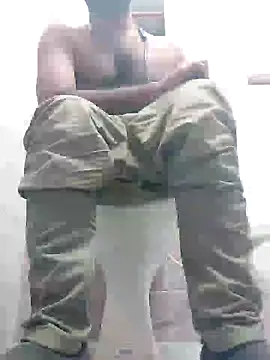 Snapshot of India_Dick8 chatting on 03-06-25, 02:08 India Dick8 online show from 03-06-25, 02:08