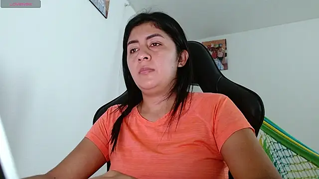 Snapshot of danna_peterson1 chatting on 02-14-26, 01:08 danna peterson1 online show from 02-14-26, 01:08