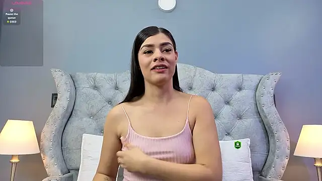 Snapshot of Maguy_Mistress chatting on 02-14-26, 12:02 Maguy Mistress online show from 02-14-26, 12:02