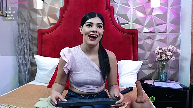 Snapshot of Maguy_Mistress chatting on 03-28-26, 12:05 Maguy Mistress online show from 03-28-26, 12:05