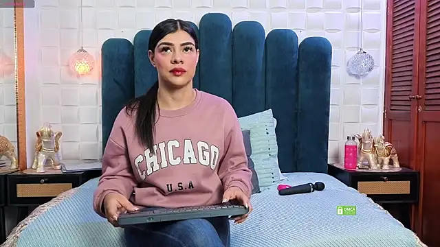 Snapshot of Maguy_Mistress chatting on 04-13-26, 12:10 Maguy Mistress online show from 04-13-26, 12:10