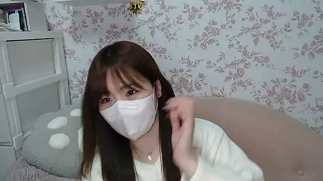 mei hosina online show from 02-18-26, 03:52