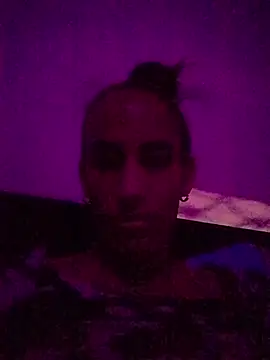 Snapshot of AlexaWarner chatting on 11-19-25, 04:12 AlexaWarner online show from 11-19-25, 04:12