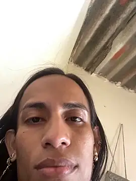 Snapshot of AlexaWarner chatting on 02-18-26, 04:03 AlexaWarner online show from 02-18-26, 04:03