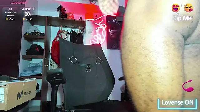 Snapshot of Hardboy_latin chatting on 11-17-25, 04:29 Hardboy latin online show from 11-17-25, 04:29