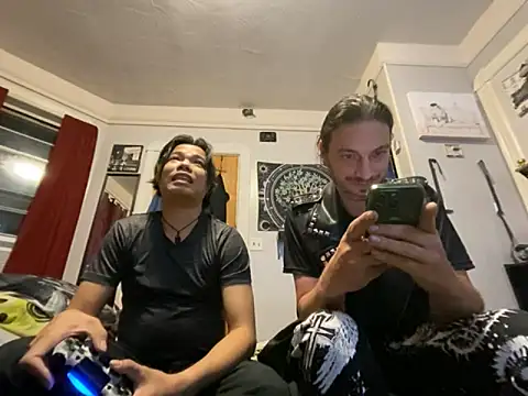 Roommatesgonewild online show from 09-09-25, 12:10