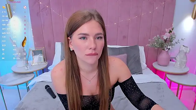 Snapshot of MilaVoxx chatting on 03-12-25, 08:41 MilaVoxx online show from 03-12-25, 08:41