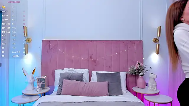 Snapshot of MilaVoxx chatting on 03-21-25, 05:32 MilaVoxx online show from 03-21-25, 05:32