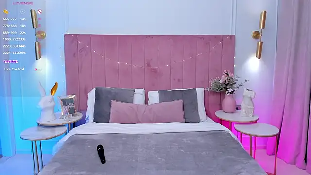 Snapshot of MilaVoxx chatting on 03-23-25, 05:43 MilaVoxx online show from 03-23-25, 05:43