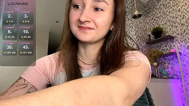 Eva Eva  online show from 10-24-25, 09:44