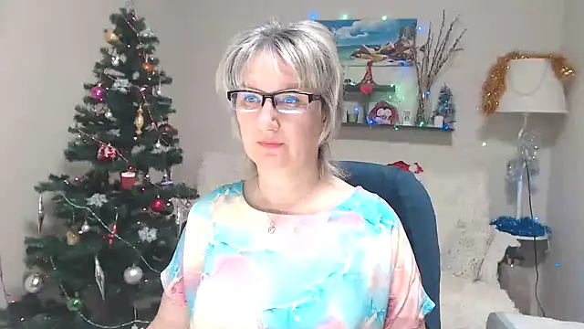 FleurMays online show from 12-17-25, 05:24