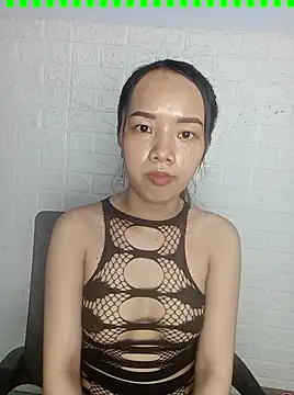 Snapshot of Baby2903 chatting on 02-15-25, 08:33 Baby2903 online show from 02-15-25, 08:33