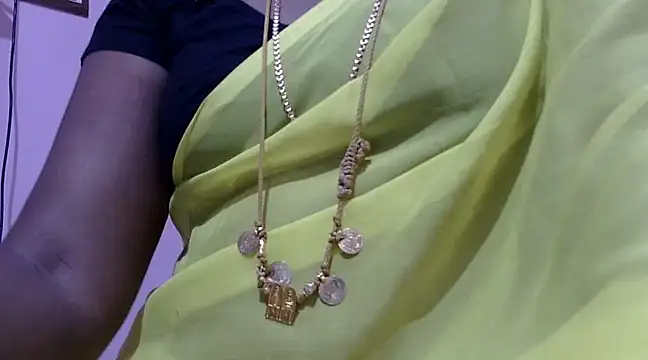 Hot akshara online show from 02-21-25, 06:48