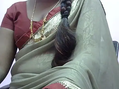 Hot akshara online show from 11-20-25, 05:01